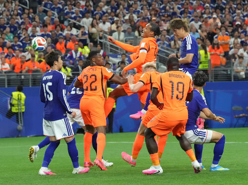 W杯日本－オランダ戦の平均世帯視聴率27・1％　過去４週は４・３％の時間帯　７倍近い数字に