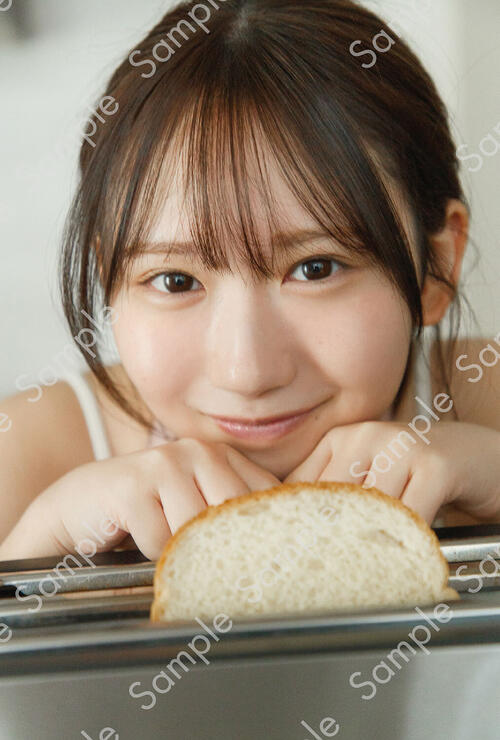 日向坂46藤嶌果歩ファースト写真集「果実の歩幅」書店別特典17種が一挙に公開　８・４発売