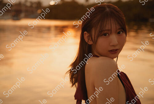 日向坂46藤嶌果歩ファースト写真集「果実の歩幅」書店別特典17種が一挙