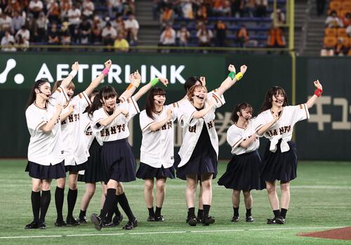 私立恵比寿中学「一部誤解を招く可能性のある表現」新曲のジャケット写真差し替え発表