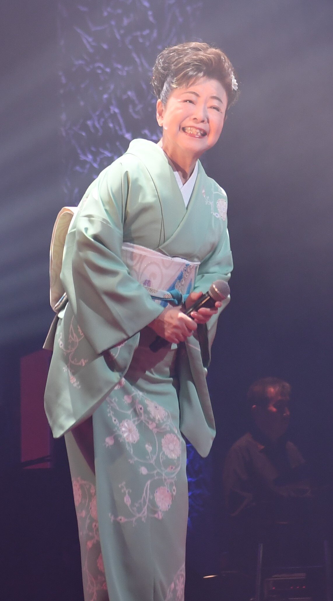 デビュー40周年記念公演を行った中村美律子