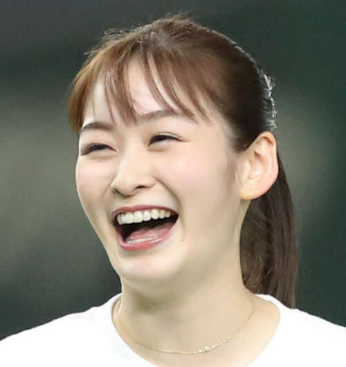日テレ同期の市來玲奈アナとフリー転身岩田絵里奈が共演「Zip朝からクエスチョン」