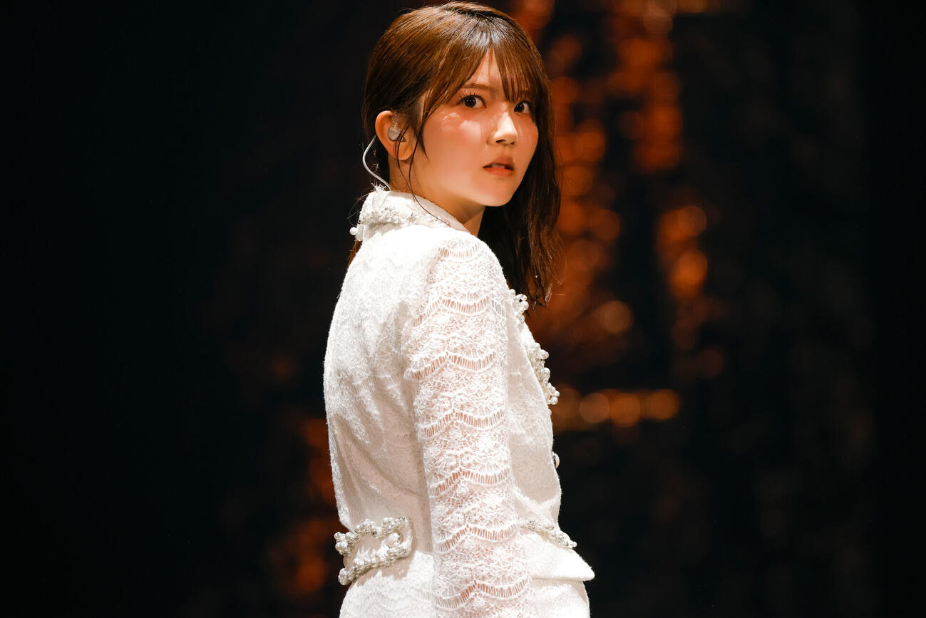 17th Single　ひなた坂46 LIVE　ステージに立つ山下葉留花ⒸSeed＆FlowerLLC