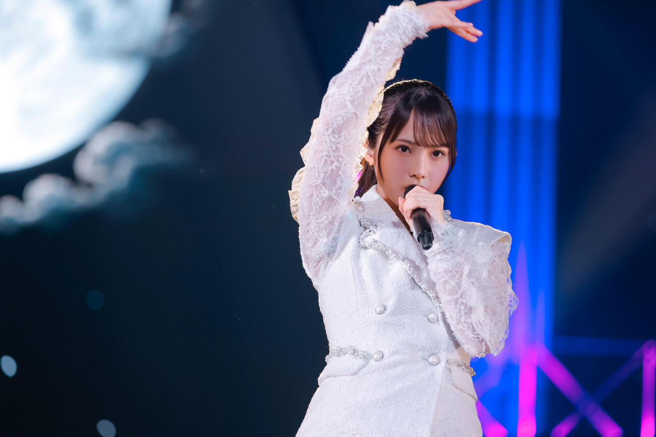 17th Single　ひなた坂46 LIVE　ステージに立つ下田衣珠季ⒸSeed＆FlowerLLC