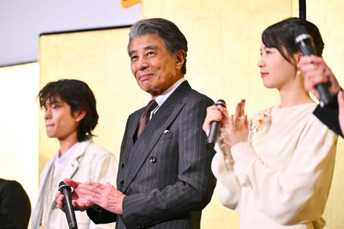 舘ひろし、主演映画「免許返納！？」公開前夜祭舞台あいさつ「笑いあり、涙ありすばらしい作品」