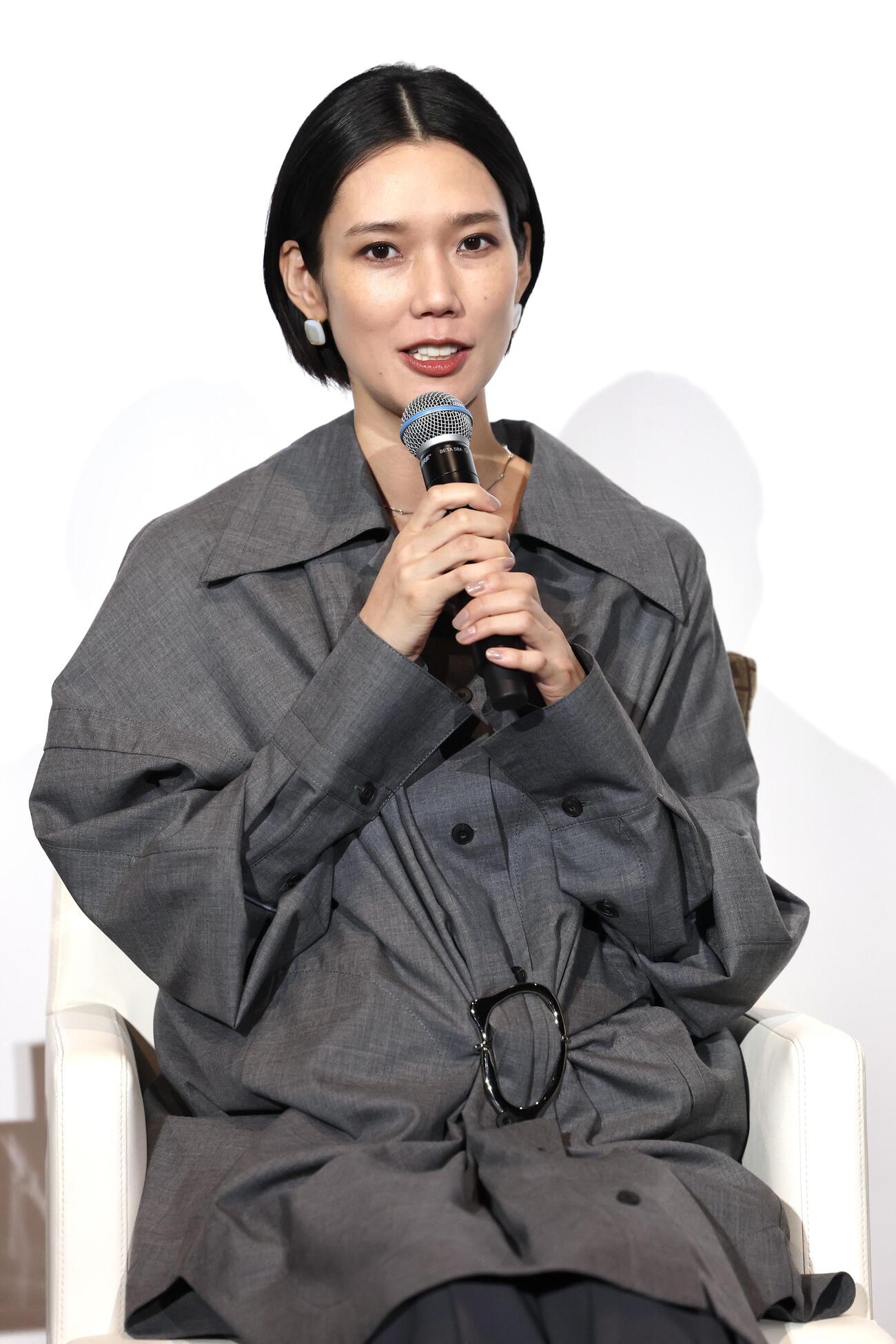 ユニクロ「PEACE FOR ALL×難民映画基金ショートフィルム日本最速上映会」で話す岡本多緒（撮影・宮地輝）