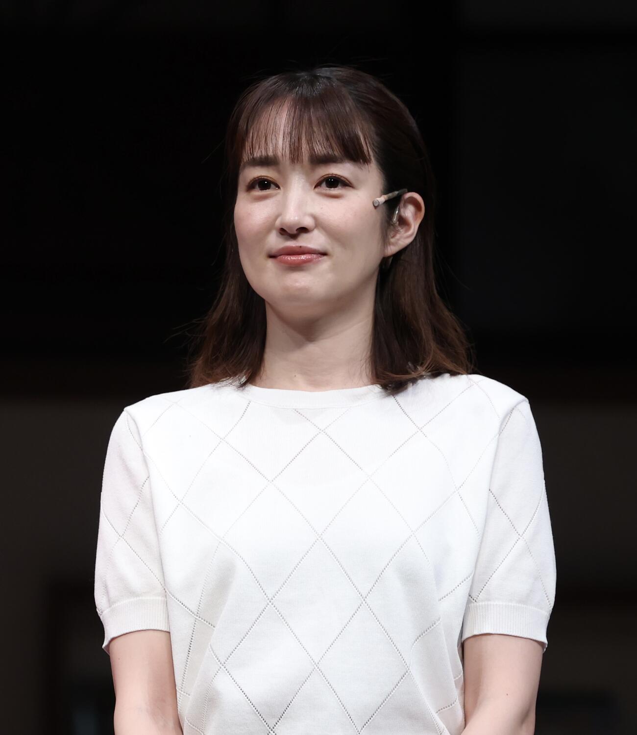 取材に応じる高梨臨（撮影・河田真司）