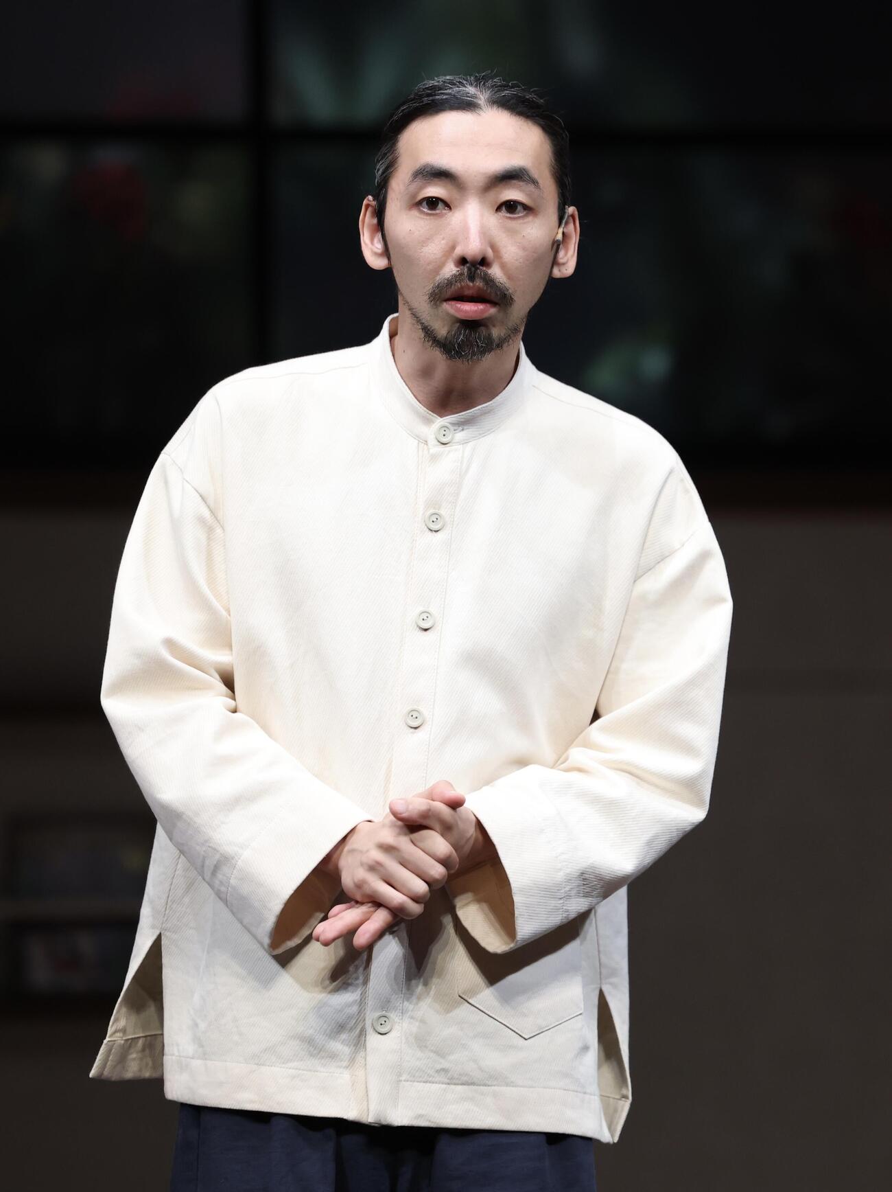 取材に応じる柄本時生（撮影・河田真司）
