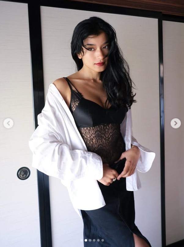 ローラのインスタグラムから