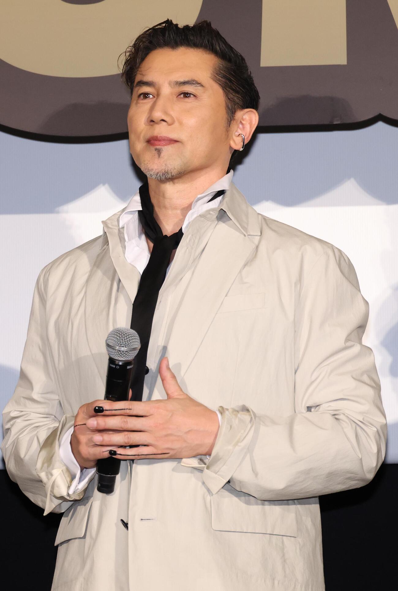 映画「黒牢城」初日舞台あいさつする本木雅弘（撮影・中島郁夫）