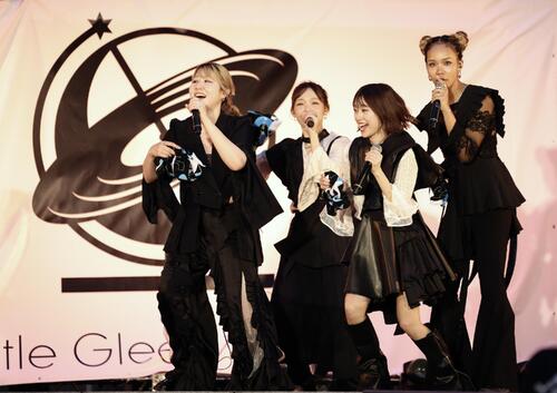 リトグリ４人体制でフリーライブ「４人で勇気を届けられたら」新宿ど真ん中でファン3000人熱狂