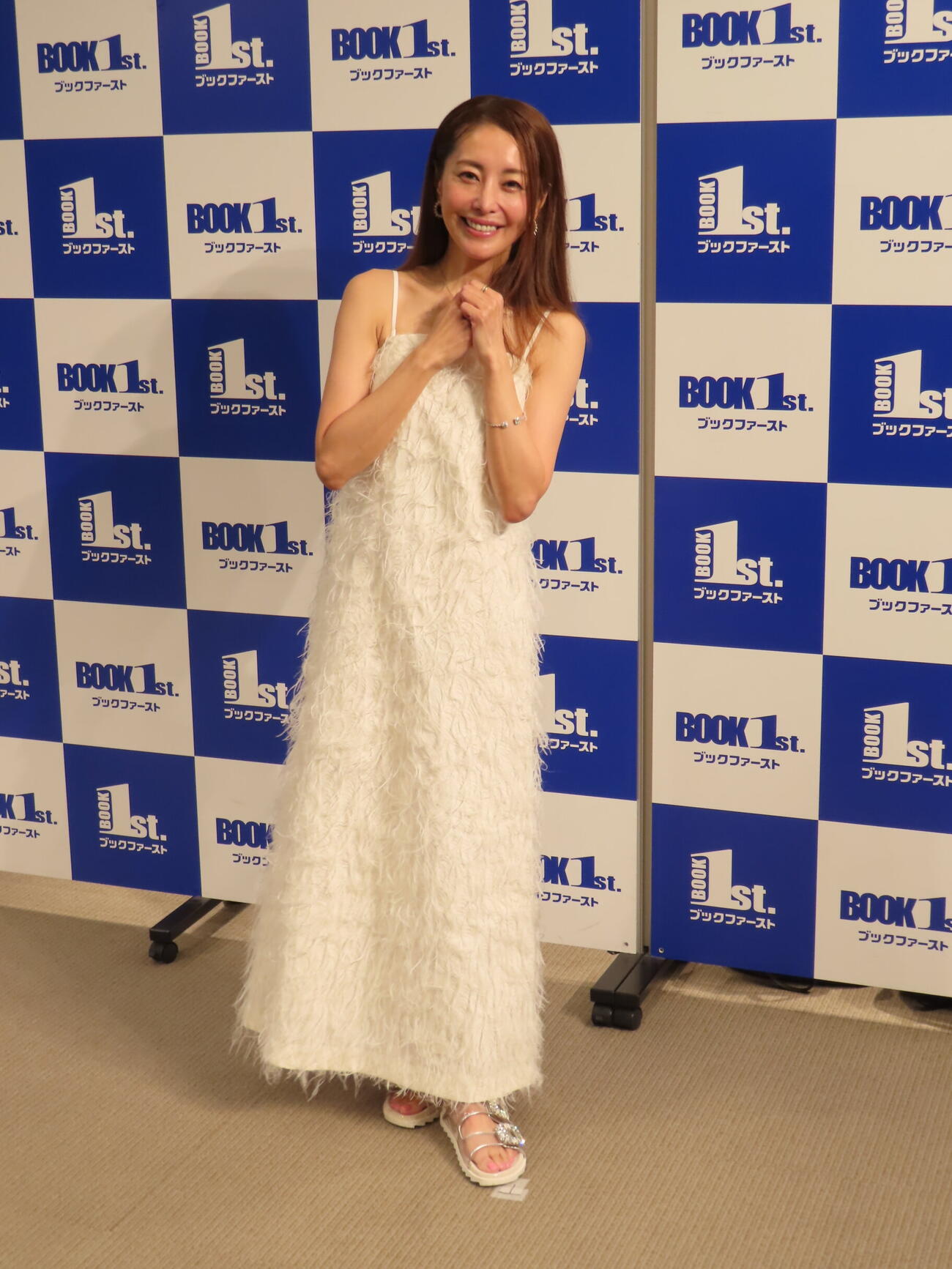 フォトエッセー「元祖崖っぷちアイドルの熊切あさ美が、全肯定BODYを手に入れた理由」を出版した熊切あさ美