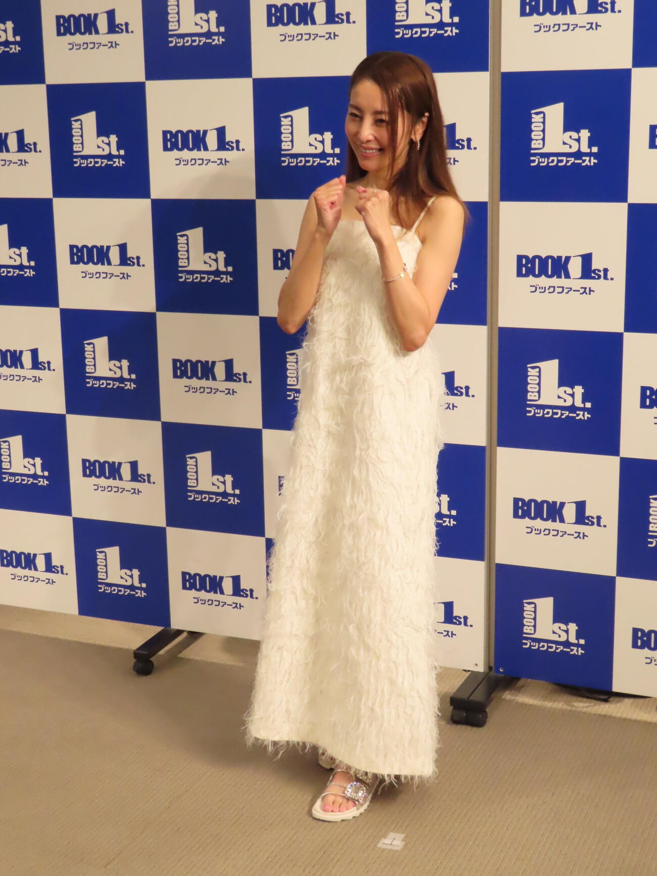 フォトエッセー「元祖崖っぷちアイドルの熊切あさ美が、全肯定BODYを手に入れた理由」を出版した熊切あさ美