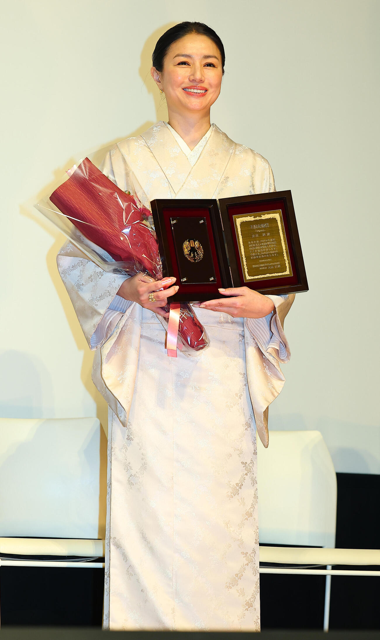 主演女優賞を受賞した井川遥（撮影・野上伸悟）