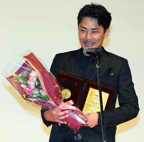 毎熊克哉が主演男優賞「感謝しきれない」監督と25年死去事務所社長万代さんに感謝／日プロ大賞