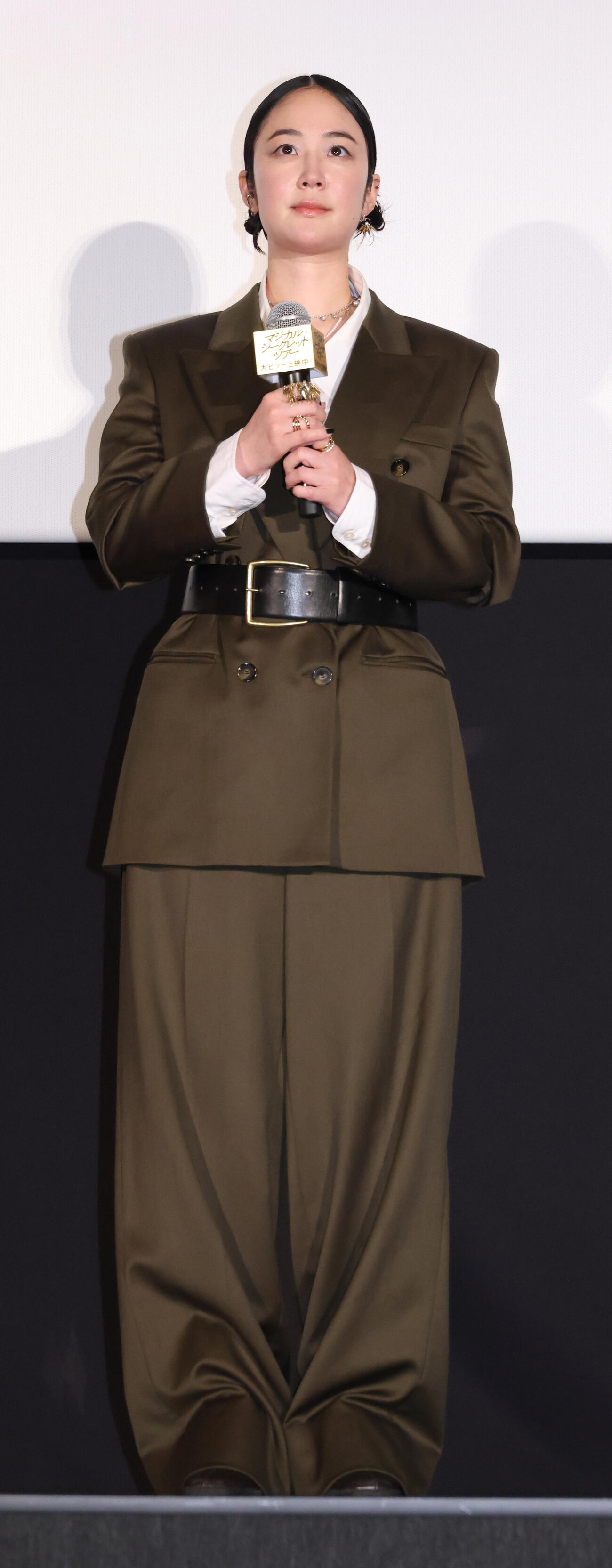 映画「マジカル・シークレット・ツアー」公開記念舞台あいさつを行った黒木華（撮影・中島郁夫）