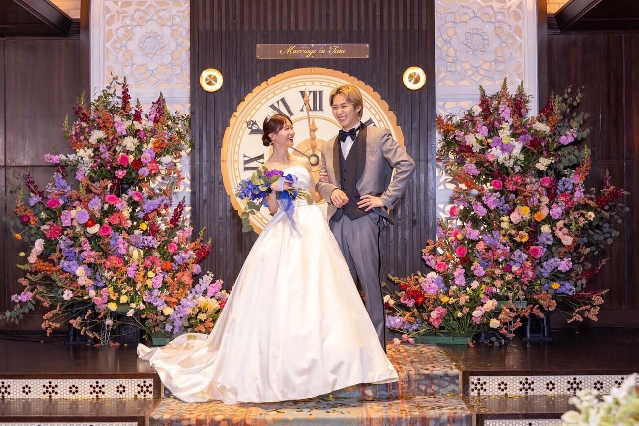 ABEMAの婚活番組「時計じかけのマリッジ」で結婚成立となった西澤由夏アナウンサー（左）と澤田享佑氏