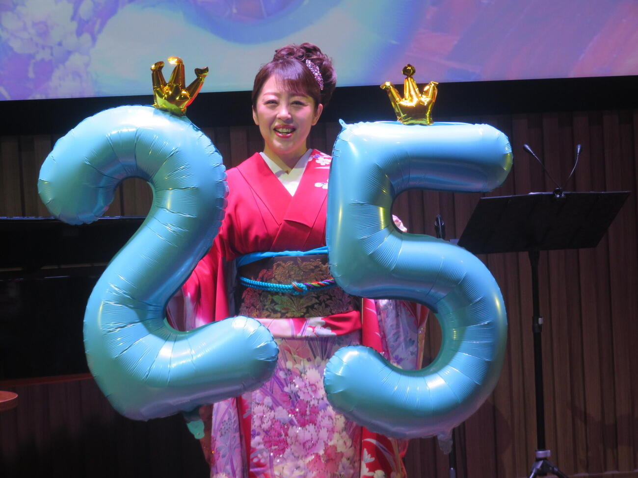 デビュー25周年記念となる新曲「三江線」発売記念イベントを行った山口ひろみ