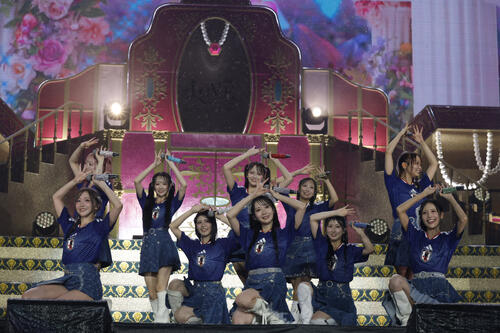 ＝LOVEが初の国立ライブでサッカー日本代表にエール、来年1月念願の東京ドーム公演開催も発表
