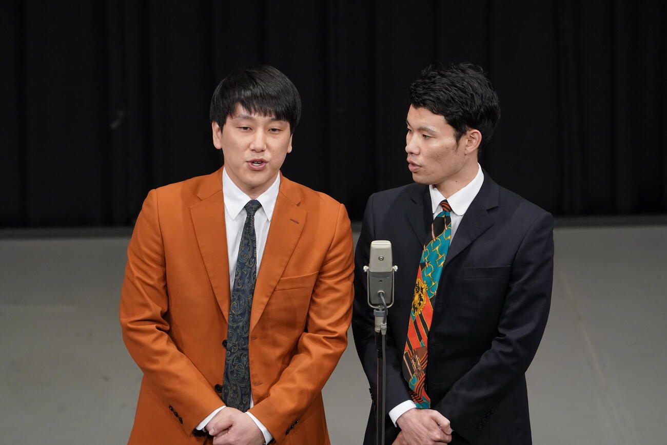 よしもと粗品劇場の初回公演に出演した三遊間（C）吉本興業
