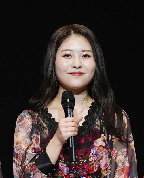 「界隈が大騒ぎ」31歳元アイドルのすっぴんプライベート水着姿「眩しいね！」「たっ谷間がぁ」