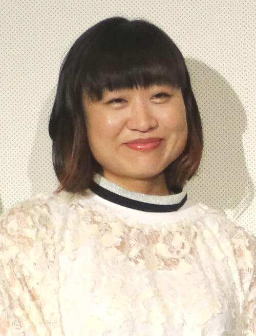 山崎静代、22年結婚の俳優夫と突如“TV初ツーショ”　夫「しずちゃんから猛烈な…」