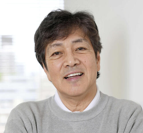 野口五郎「駐車場から車を出すとお婆さんがうつ伏せに倒れていた！！」緊迫の瞬間つづる