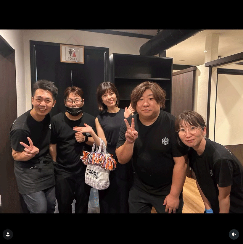 「アダチホルモン」のインスタグラムから