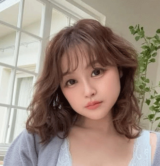 鈴木奈々のインスタグラムから