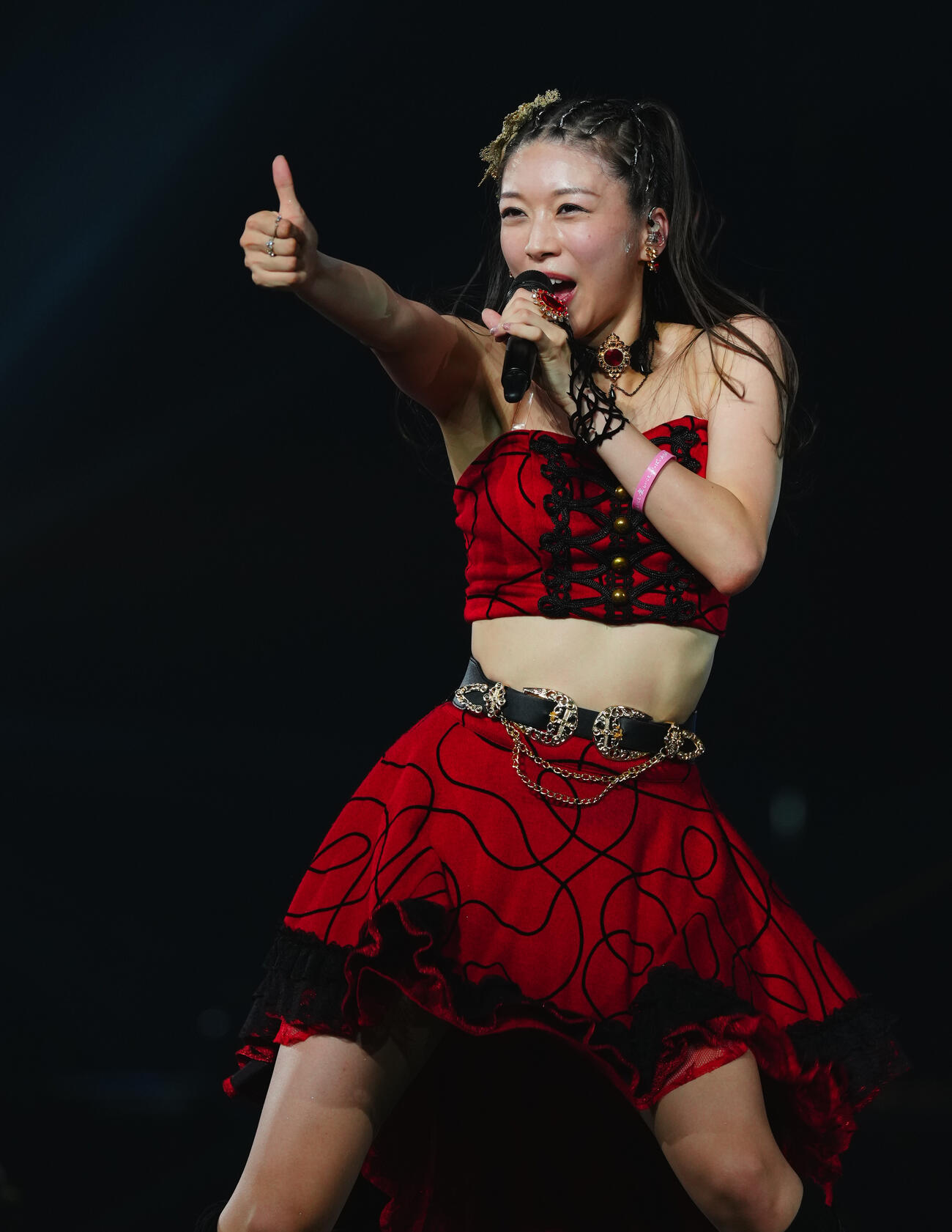 卒業コンサートを行うモーニング娘。❜26の牧野真莉愛（撮影・垰建太）