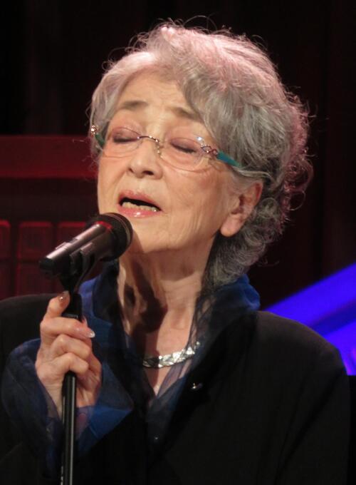 倍賞千恵子が菅原洋一さん追悼　競作の「忘れな草をあなたに」熱唱
