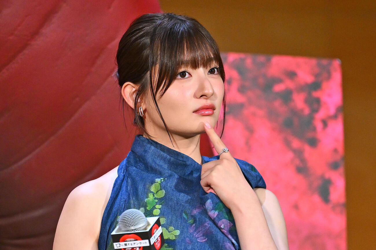 映画「口に関するアンケート」公開直前！学校サプライズイベントに臨む吉川愛（撮影・滝沢徹郎）