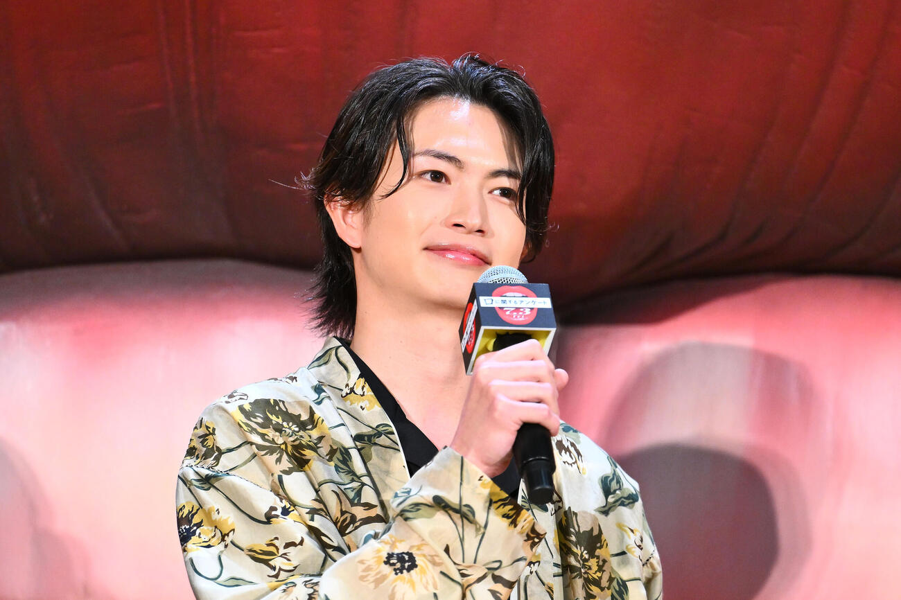 映画「口に関するアンケート」公開直前！学校サプライズイベントに臨む綱啓永（撮影・滝沢徹郎）