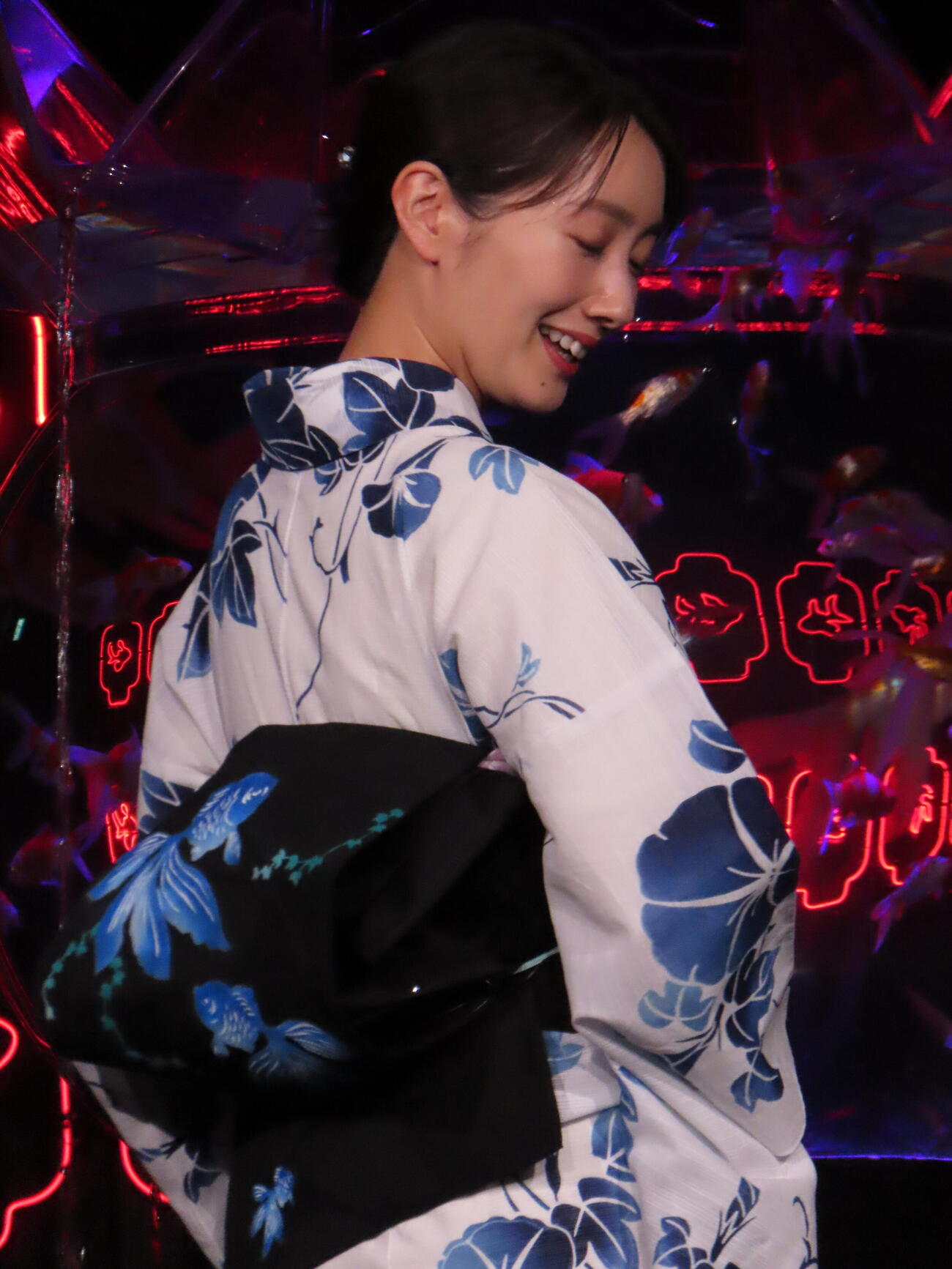 「夏のアートアクアリウム2026」開催記念イベントに登壇した波瑠（撮影・鎌田良美）