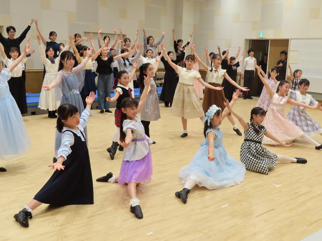音楽劇「命のコンサート『赤毛のアン』」のアン役の少女たち