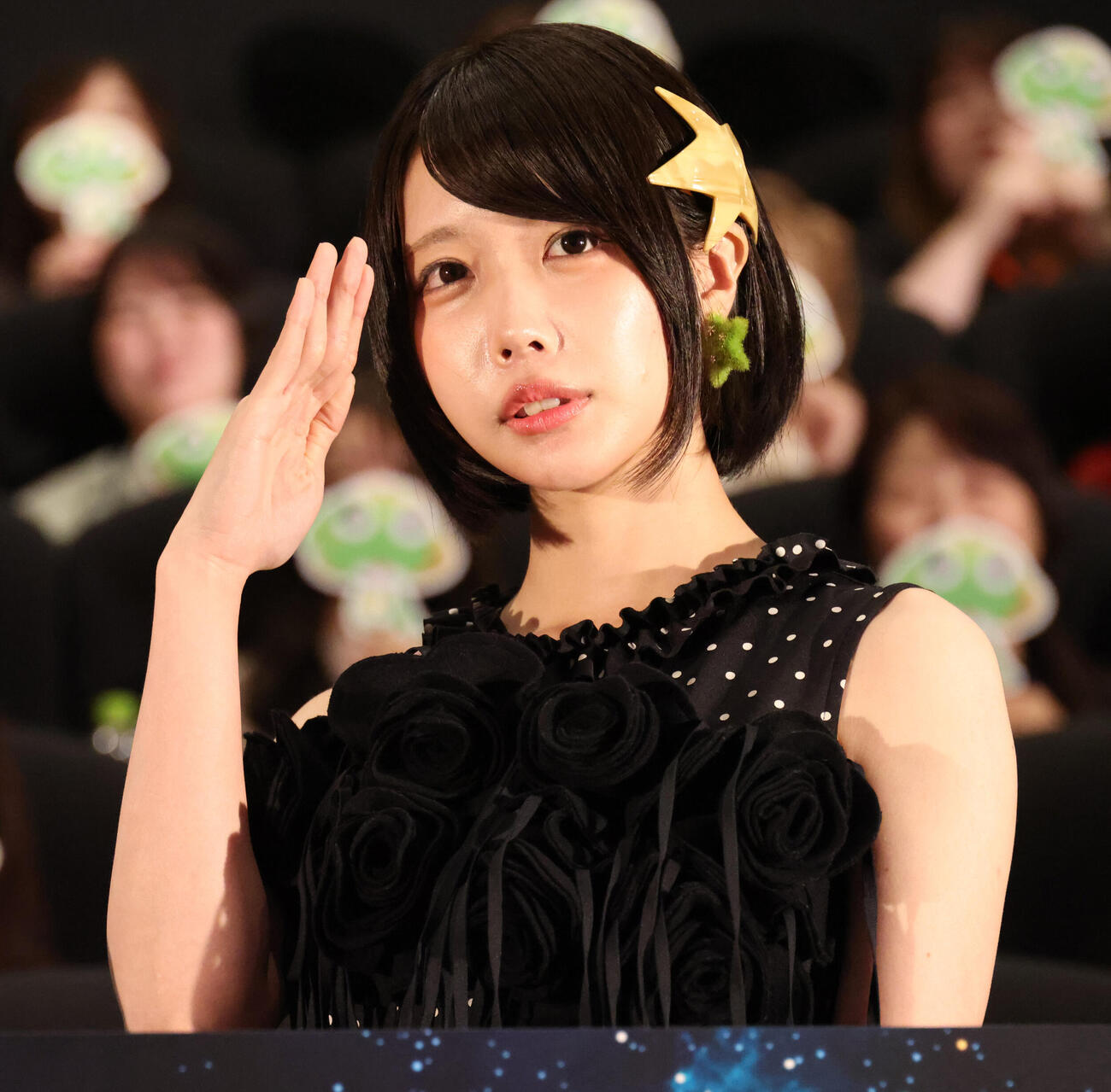 映画「新劇場版☆ケロロ軍曹　復活して速攻地球滅亡の危機であります！」初日舞台あいさつを行うあの（撮影・中島郁夫）