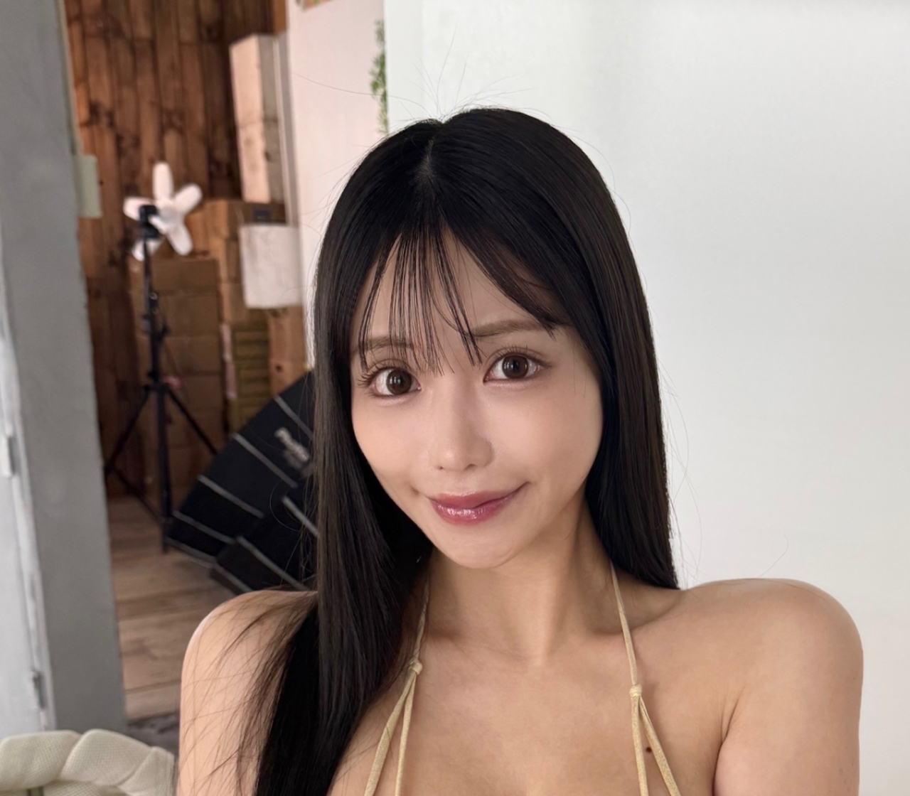 アニマル柄ビキニ姿を披露した新田妃奈（新田妃奈のインスタグラムから）