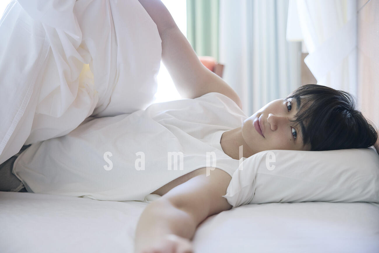 野村康太1stフォトブック「隣の君」収録カット（C）Madoka Sano／HOMESHA Inc.