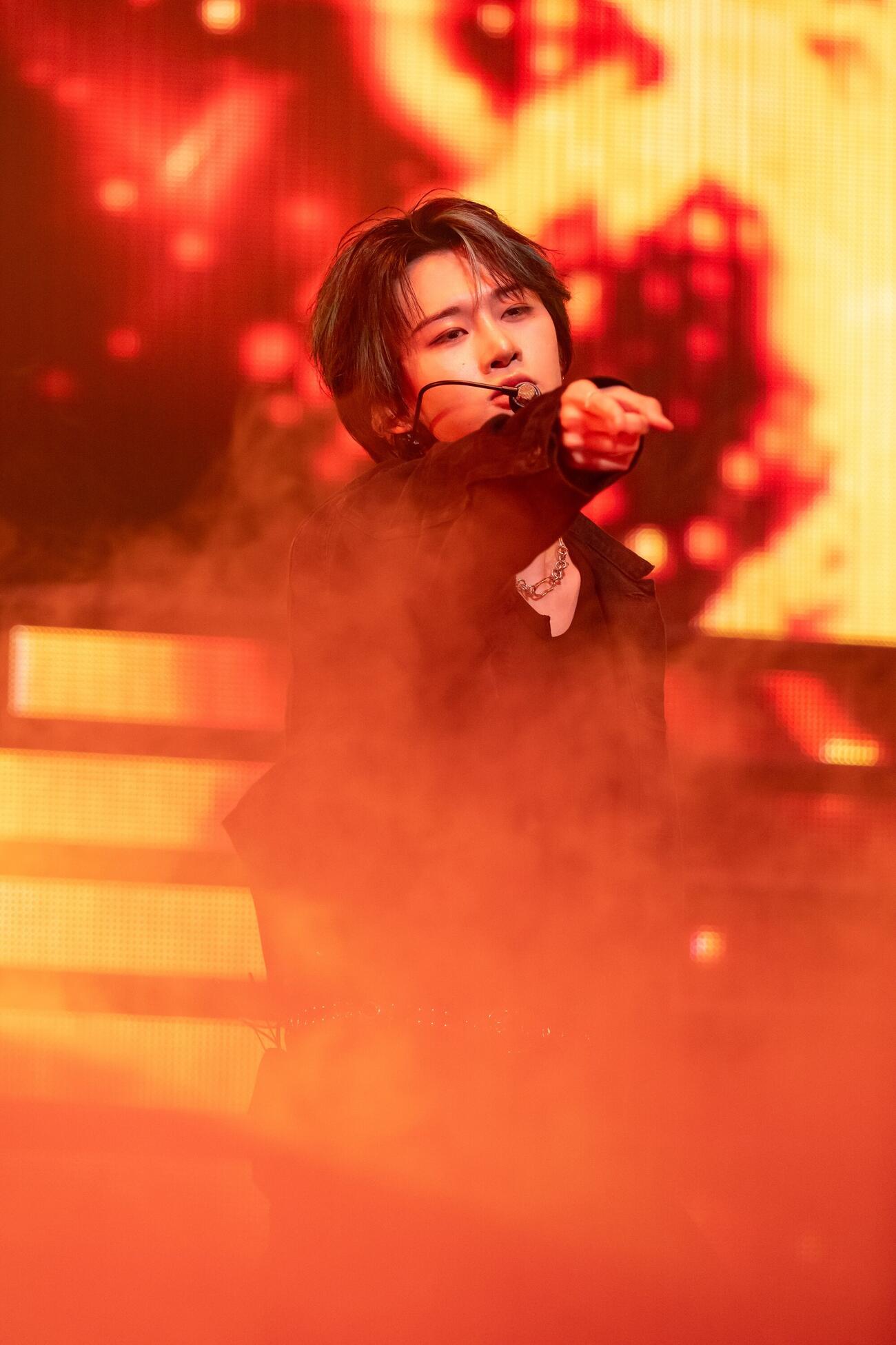お披露目イベント「AEN Greeting Showcase“First Encouter”」を行ったAENのHAR　（田中聖太郎写真事務所撮影）