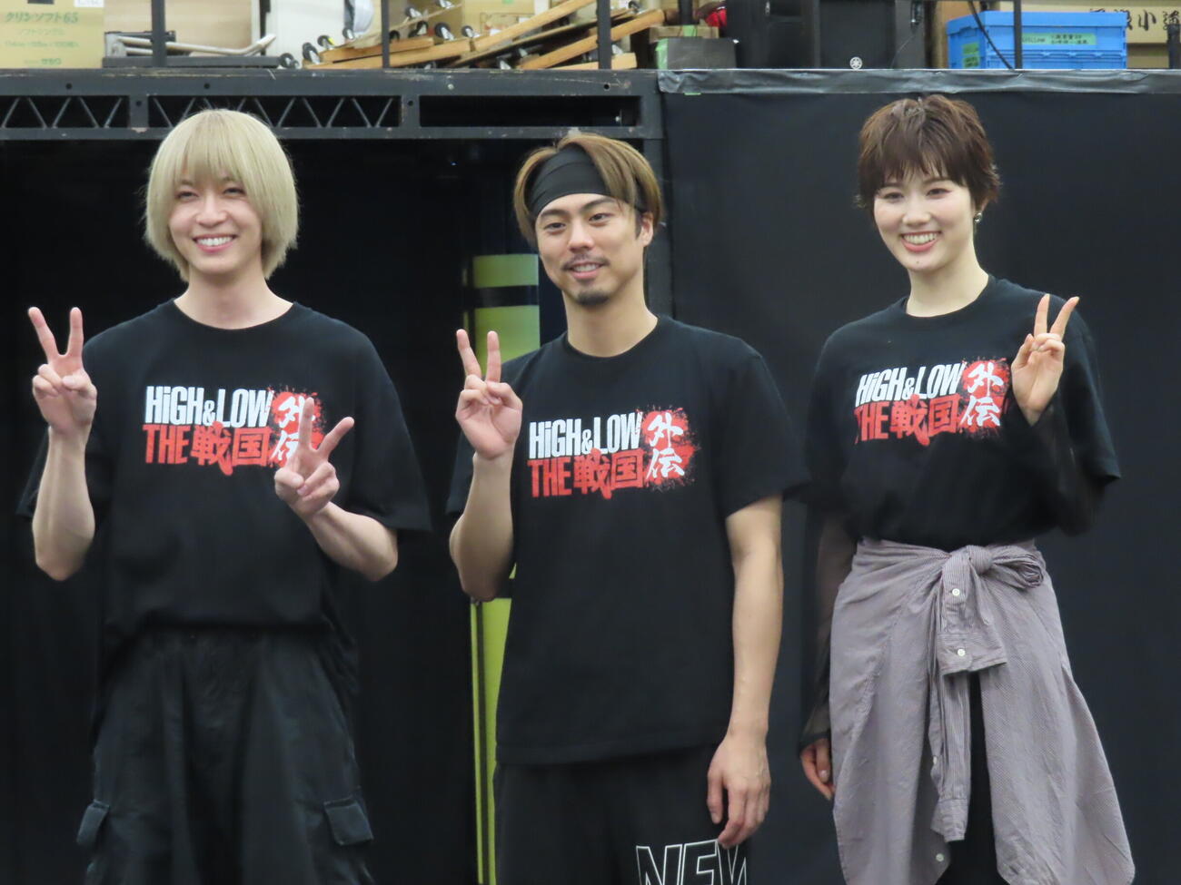 舞台「HIGH＆LOW THE戦国外伝」に出演する、左から笹森裕貴、小野塚勇人、彩風咲奈