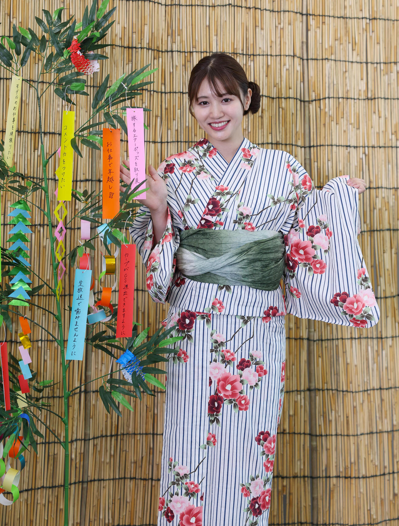 笑顔を見せる塚本恋乃葉（撮影・増田悦実）