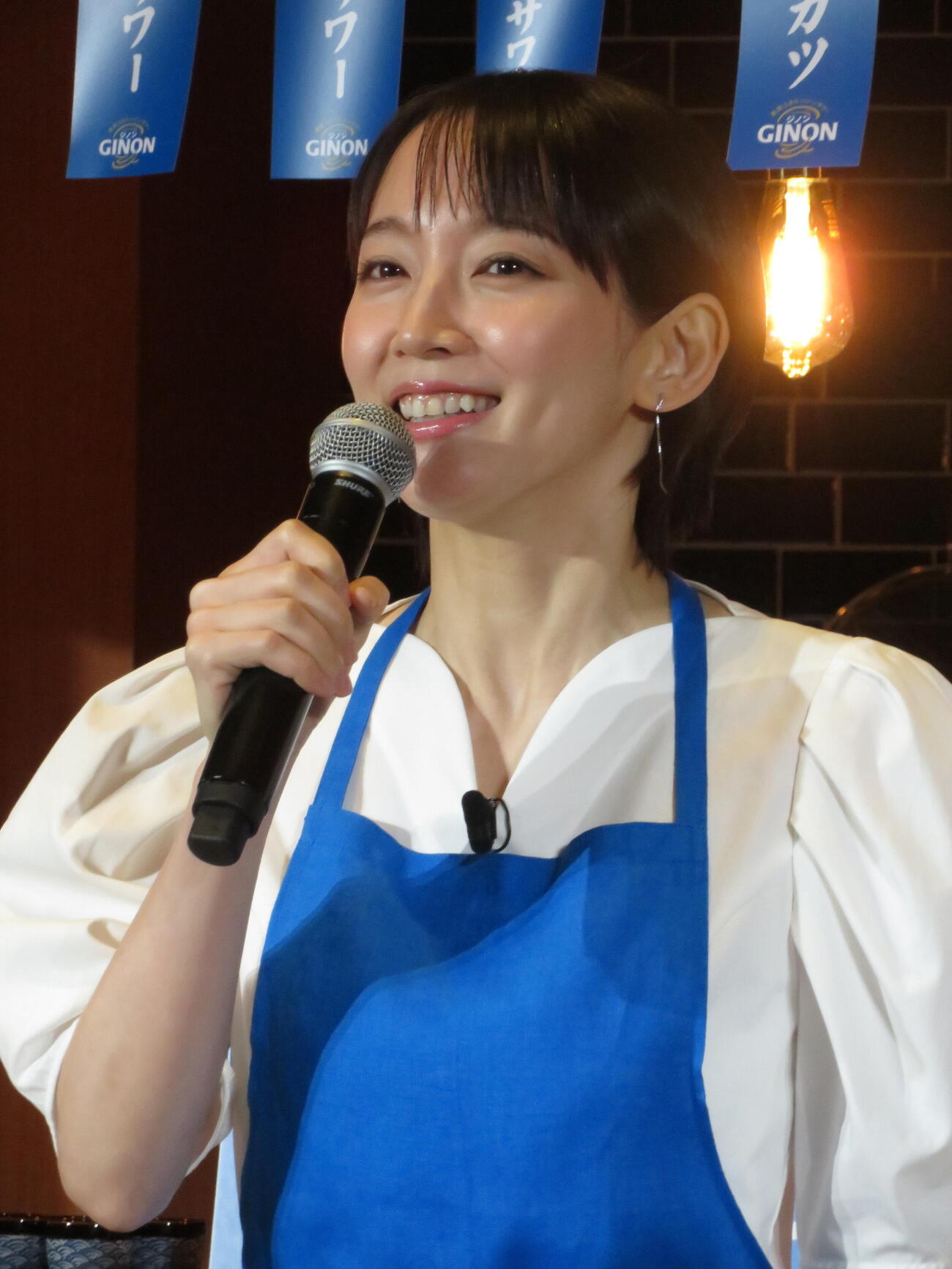 「NON姉ちゃんの超スッキリGINON居酒屋」PR発表会に出席した吉岡里帆（撮影・村上幸将）
