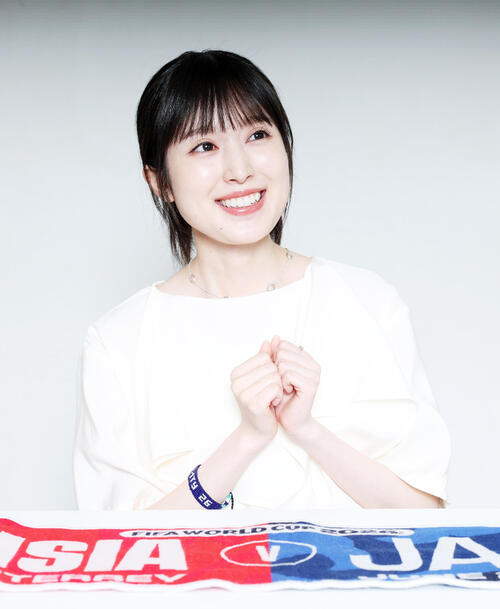 福本莉子のサッカー愛に触れ、あらためて感じた「聞いてよかった」という記者の仕事の原点