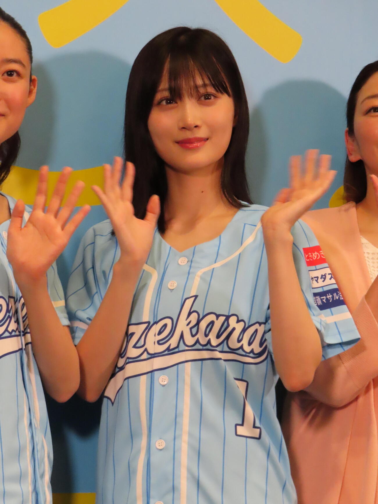 舞台「成瀬は天下を取りにいく」囲み取材に臨んだ山下美月