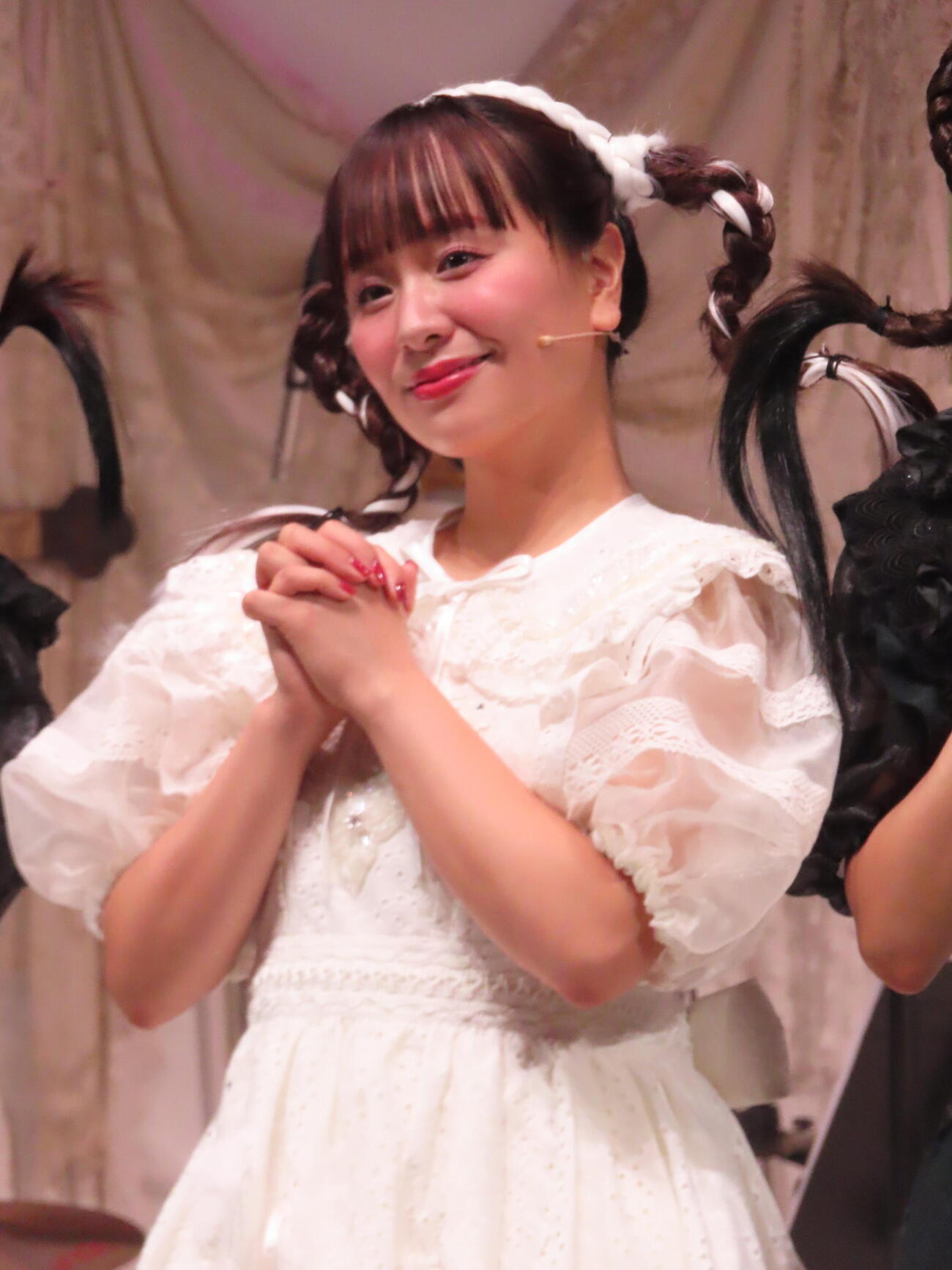 音楽劇「超、Maria」取材会に登壇したもも