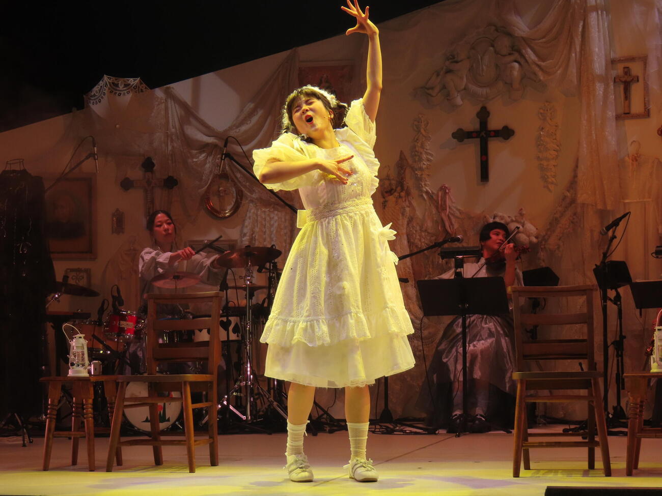 音楽劇「超、Maria」ゲネプロを行う田村芽実