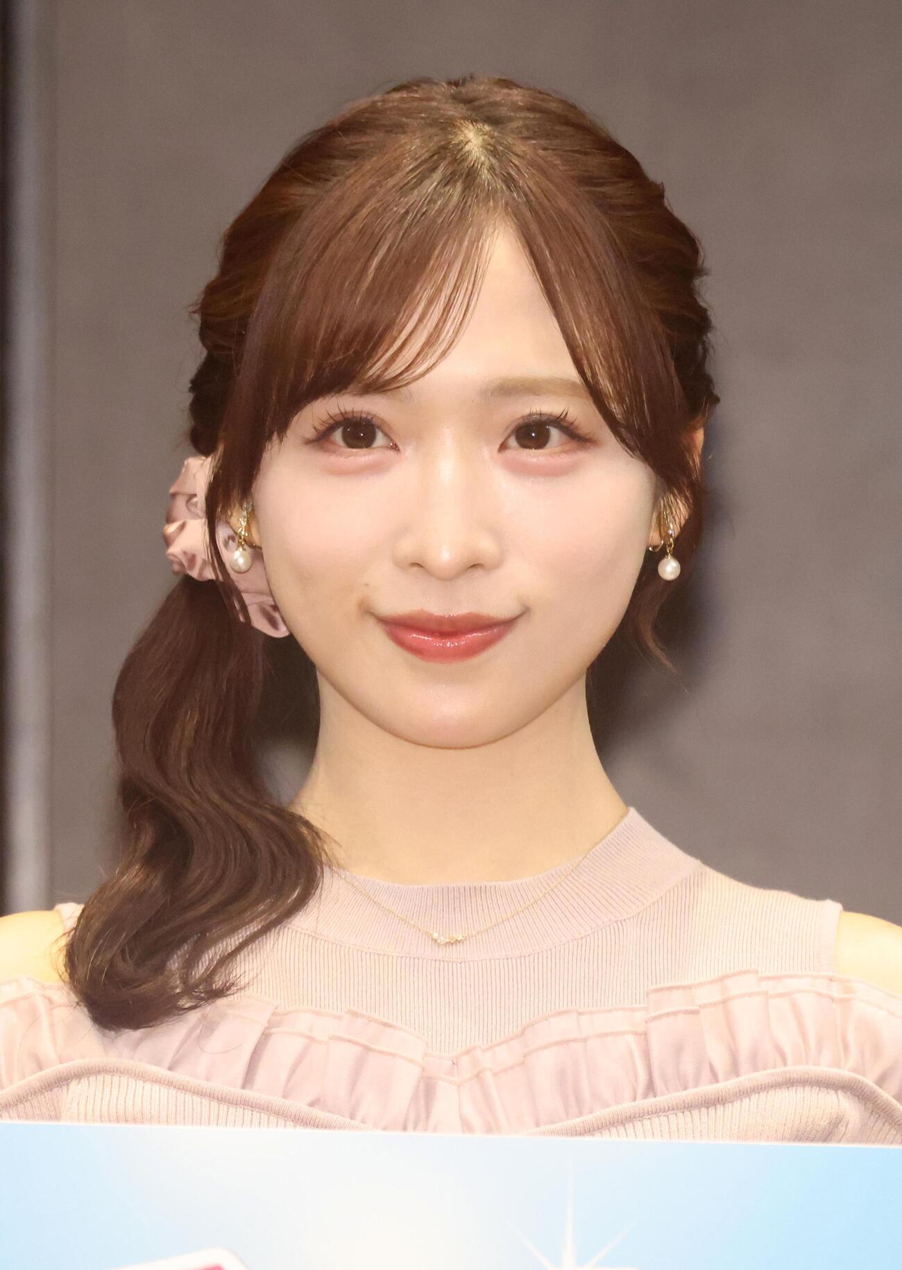 ドラマ「ドライな同期の溺愛癖」記者会見を行った小栗有以（撮影・中島郁夫）