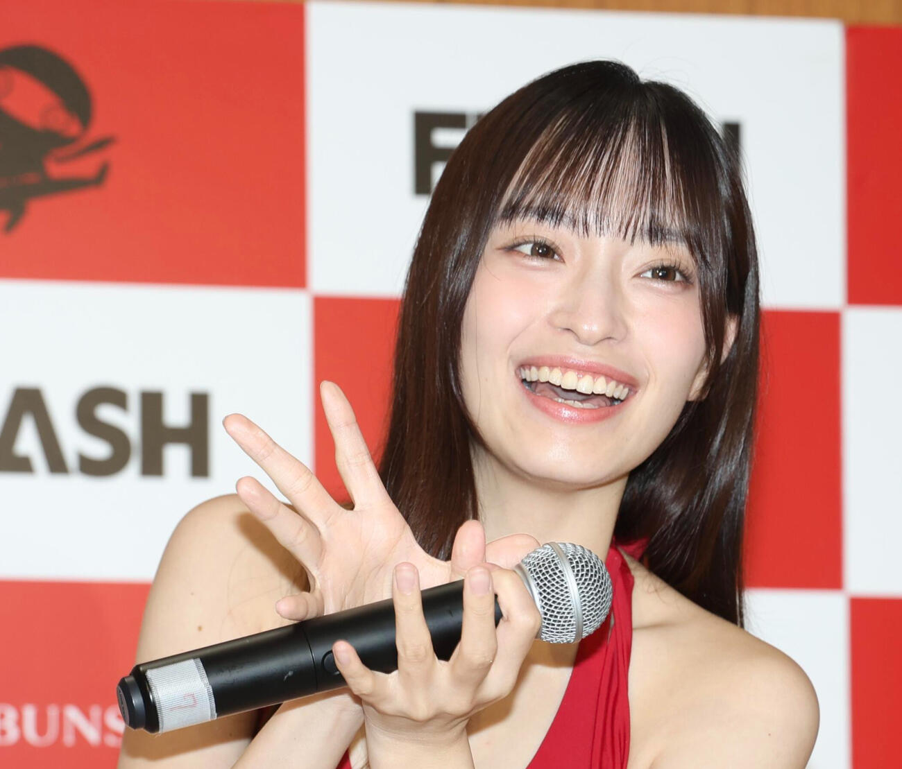 アピールタイムでパフォーマンスする大谷美詩海（撮影・河田真司）