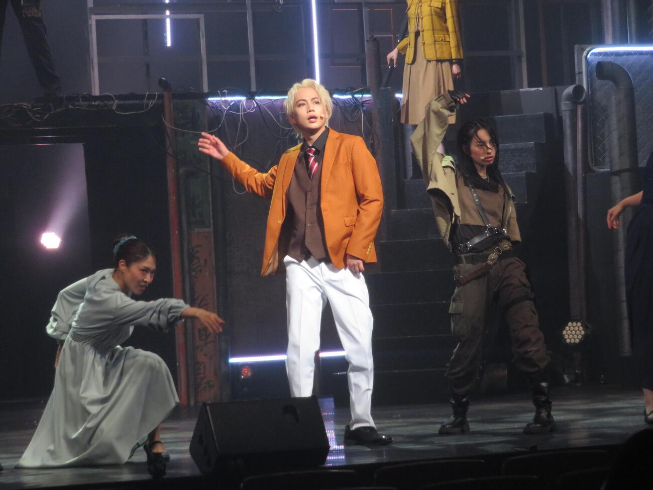 舞台「GINZA MIGHTY GUY」公開舞台稽古のワンシーン（撮影・川田和博）
