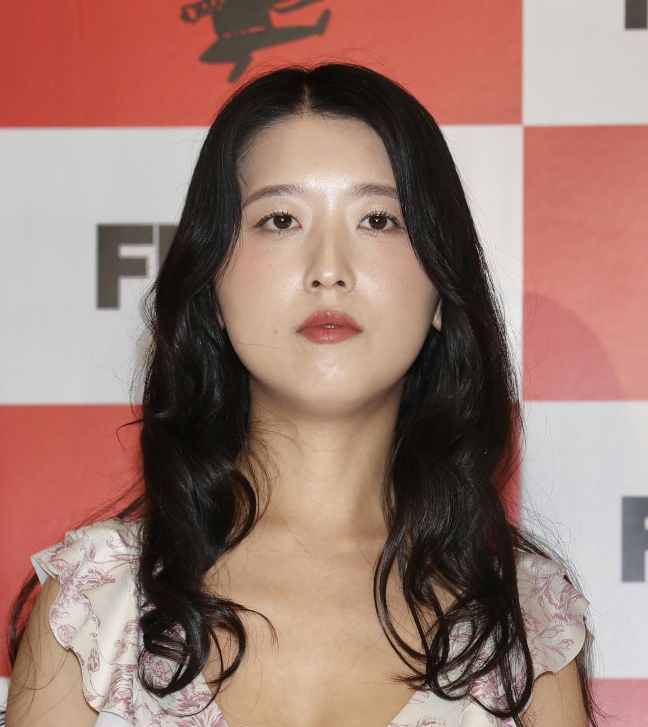 藤綺花（撮影・河田真司）